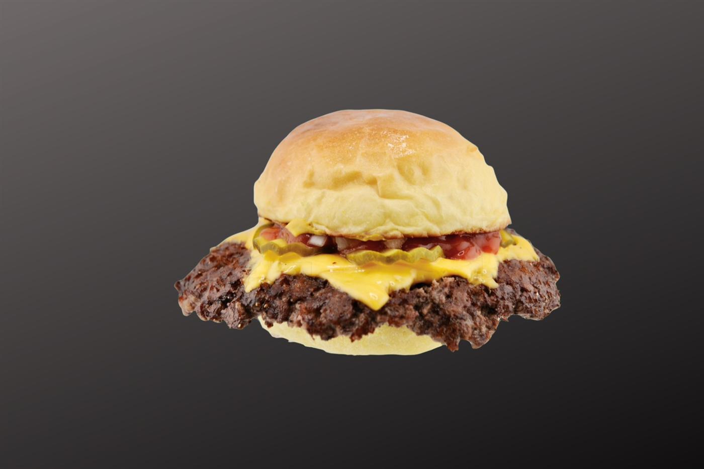 Classic smashburger with cheddar cheese, pickles and special sauce